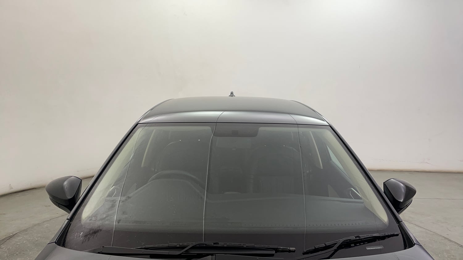 Used 2023 Volkswagen Virtus Highline 1.0 TSI AT Petrol Automatic exterior FRONT WINDSHIELD VIEW