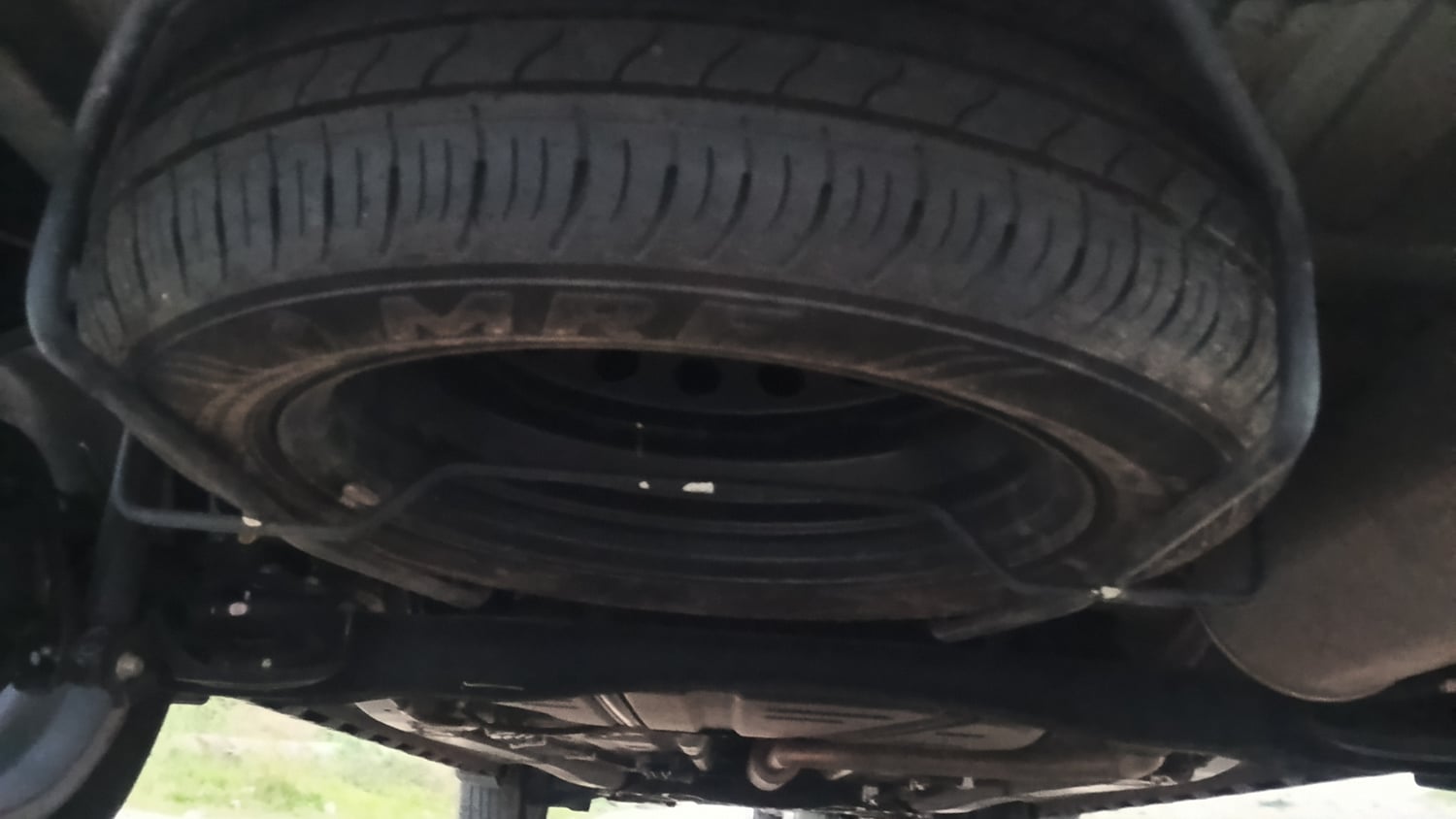 Used 2024 Maruti Suzuki XL6 Zeta MT Petrol Petrol Manual tyres SPARE TYRE VIEW