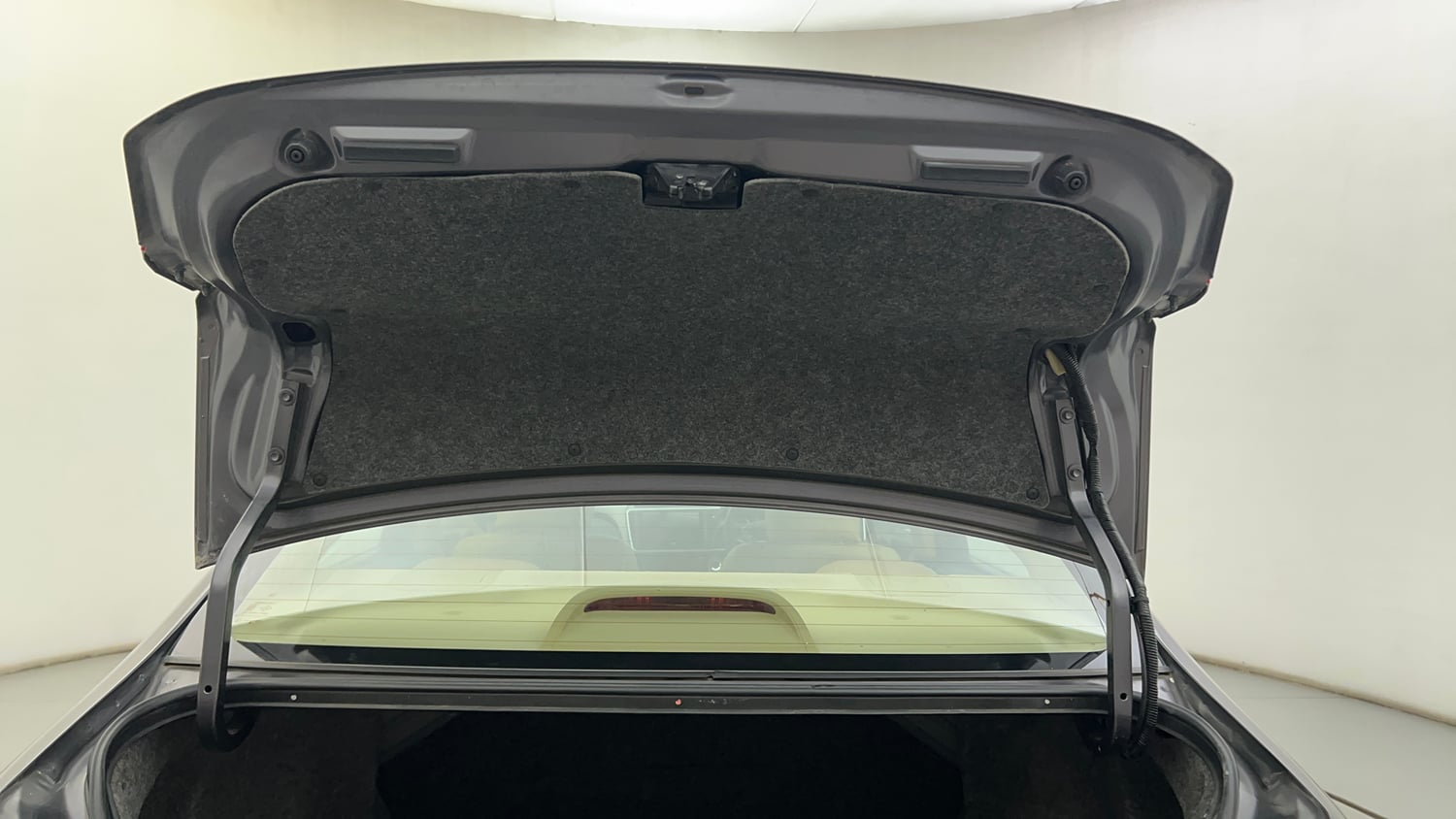 Used 2019 Honda City V CVT Petrol Petrol Automatic interior DICKY DOOR OPEN VIEW
