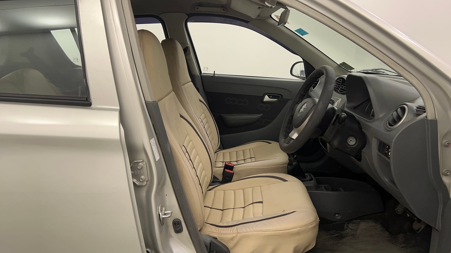 Used 2013 Maruti Suzuki Alto 800 Lxi CNG Cng Manual interior RIGHT SIDE FRONT DOOR CABIN VIEW
