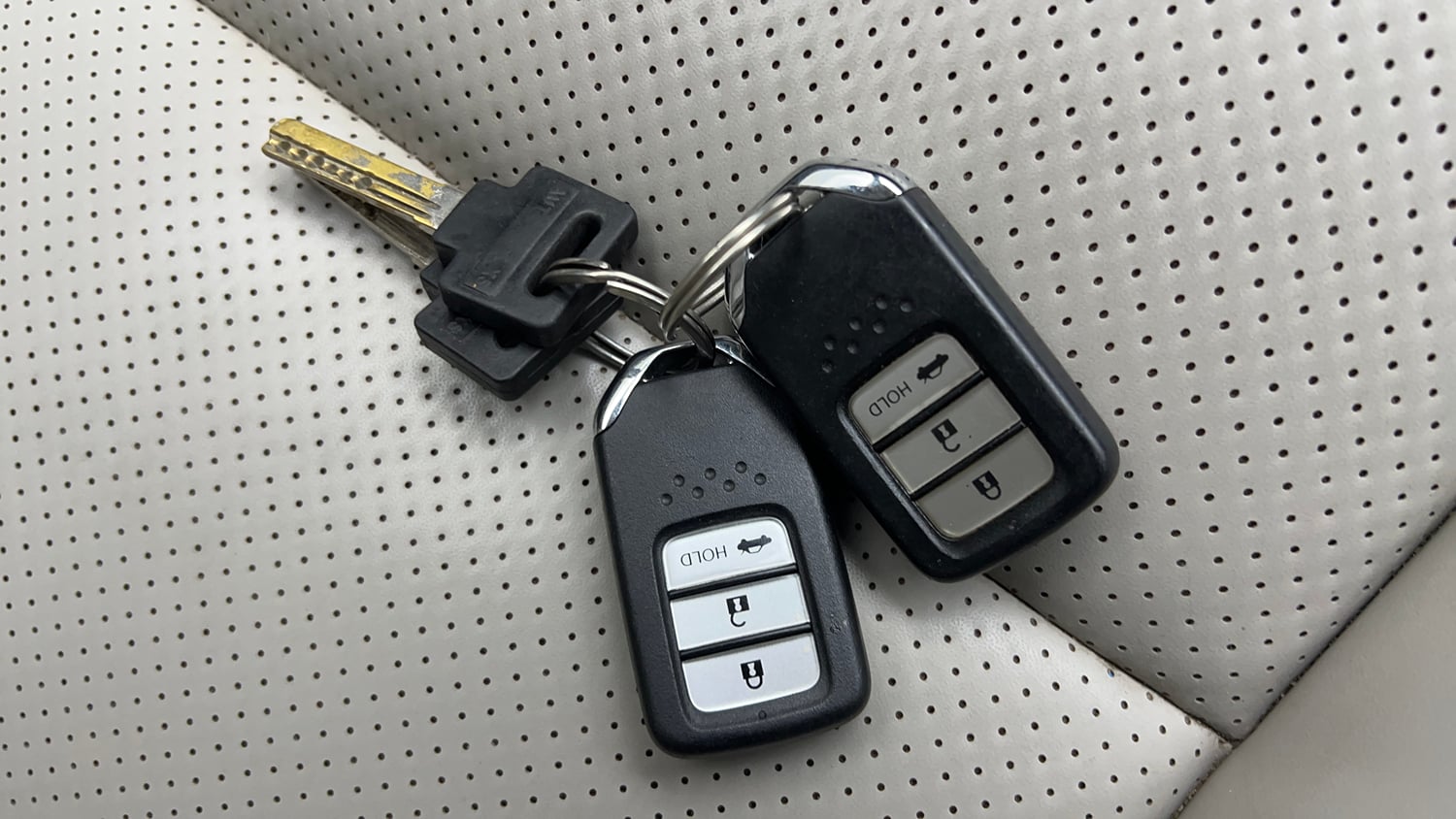 Used 2018 Honda Amaze 1.5 V CVT Diesel Diesel Automatic extra CAR KEY VIEW