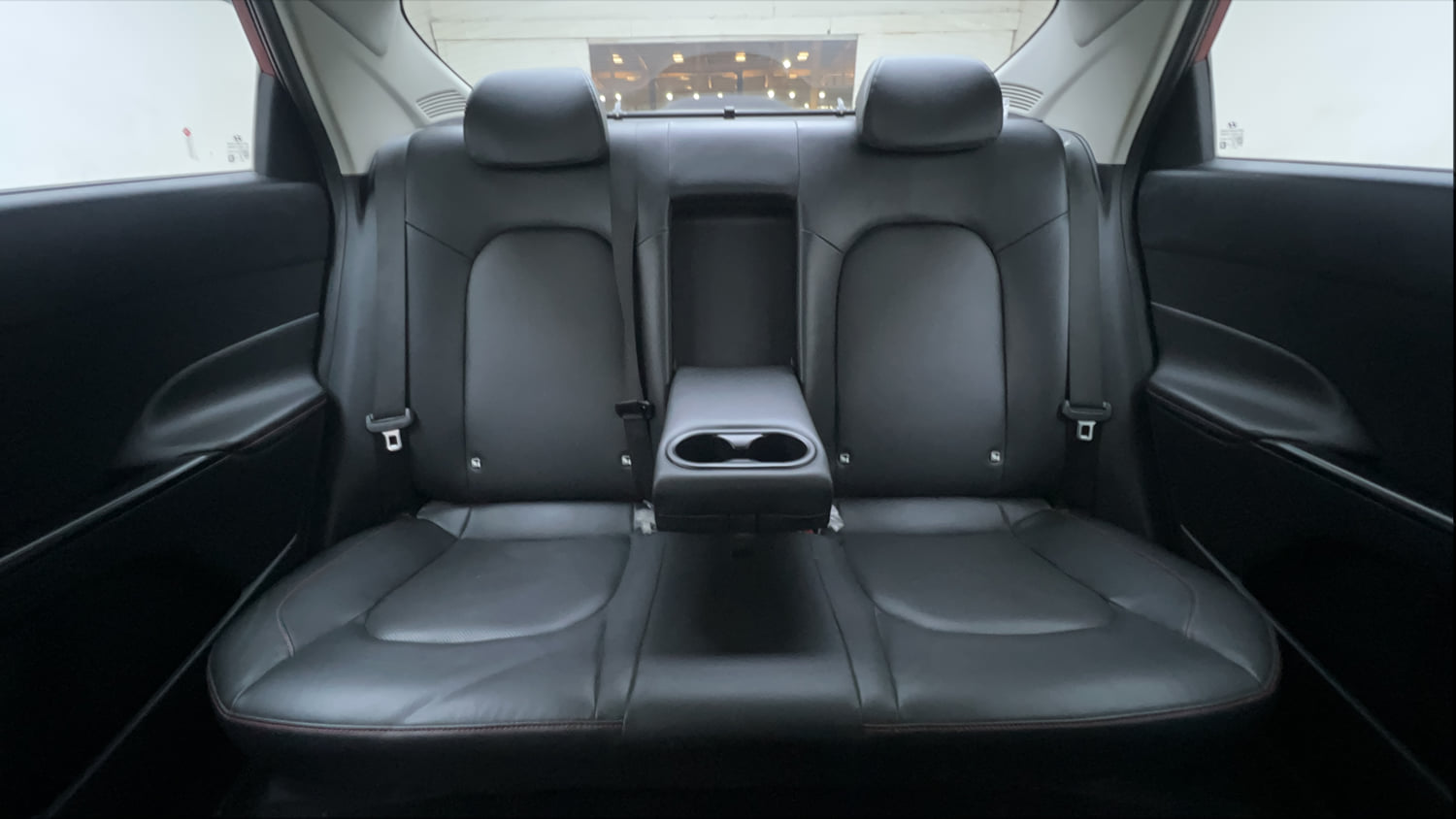 Used 2023 Hyundai Verna SX (O) 1.5 Turbo Petrol DCT Petrol Automatic interior REAR SEAT CONDITION VIEW