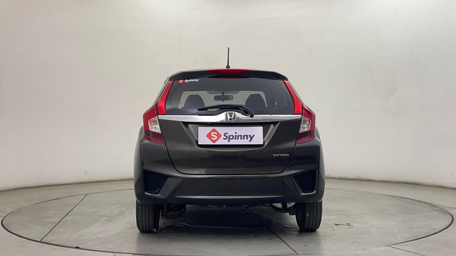 Used 2017 Honda Jazz V AT Petrol Petrol Automatic exterior BACK VIEW