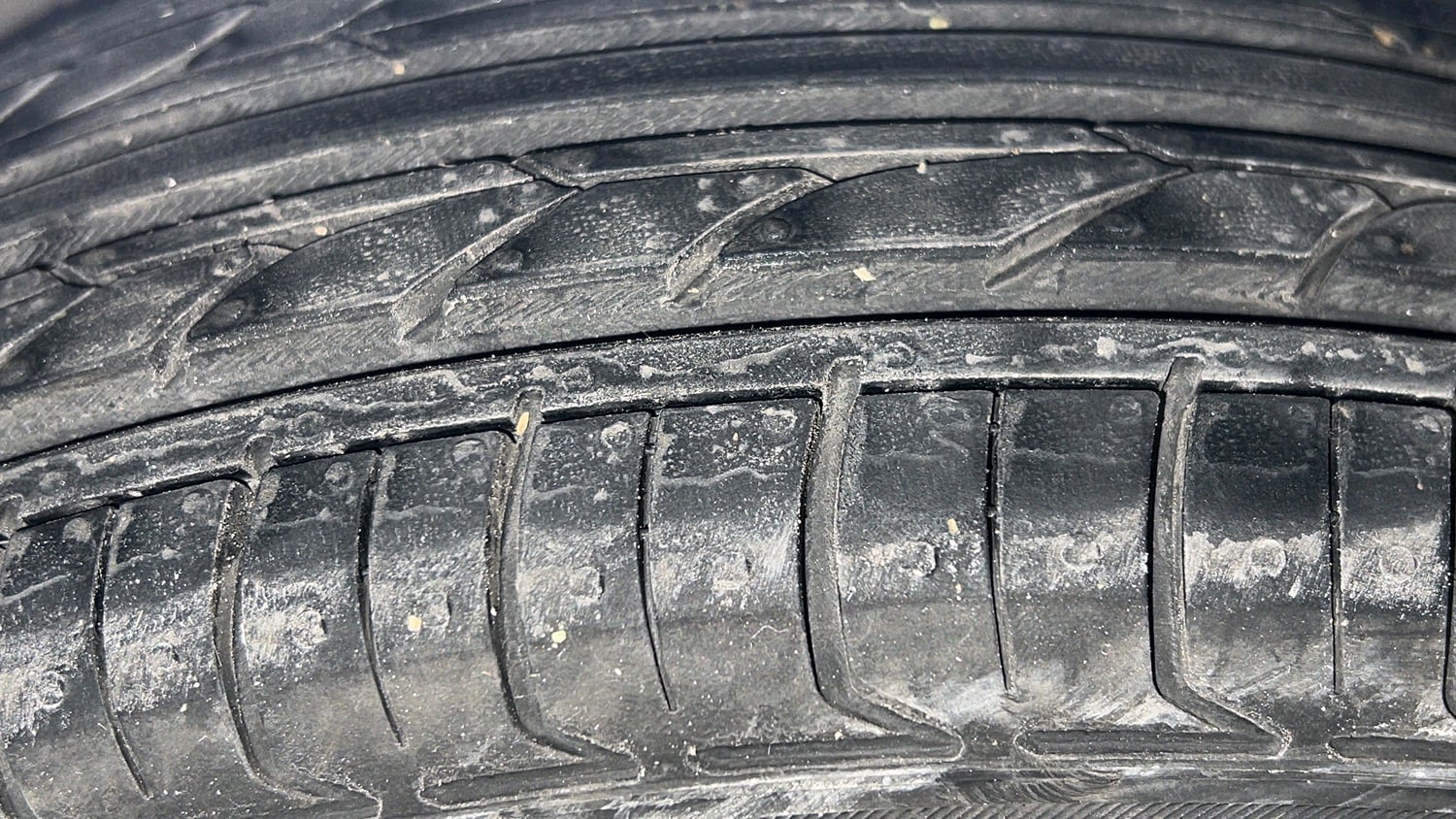 Used 2015 Maruti Suzuki Alto K10 VXi Petrol Manual tyres RIGHT FRONT TYRE TREAD VIEW