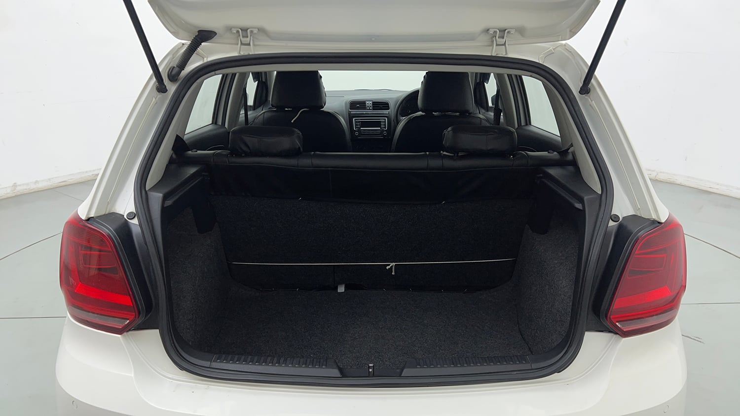 Used 2022 Volkswagen Polo Comfortline 1.0L MPI Petrol Manual interior DICKY INSIDE VIEW