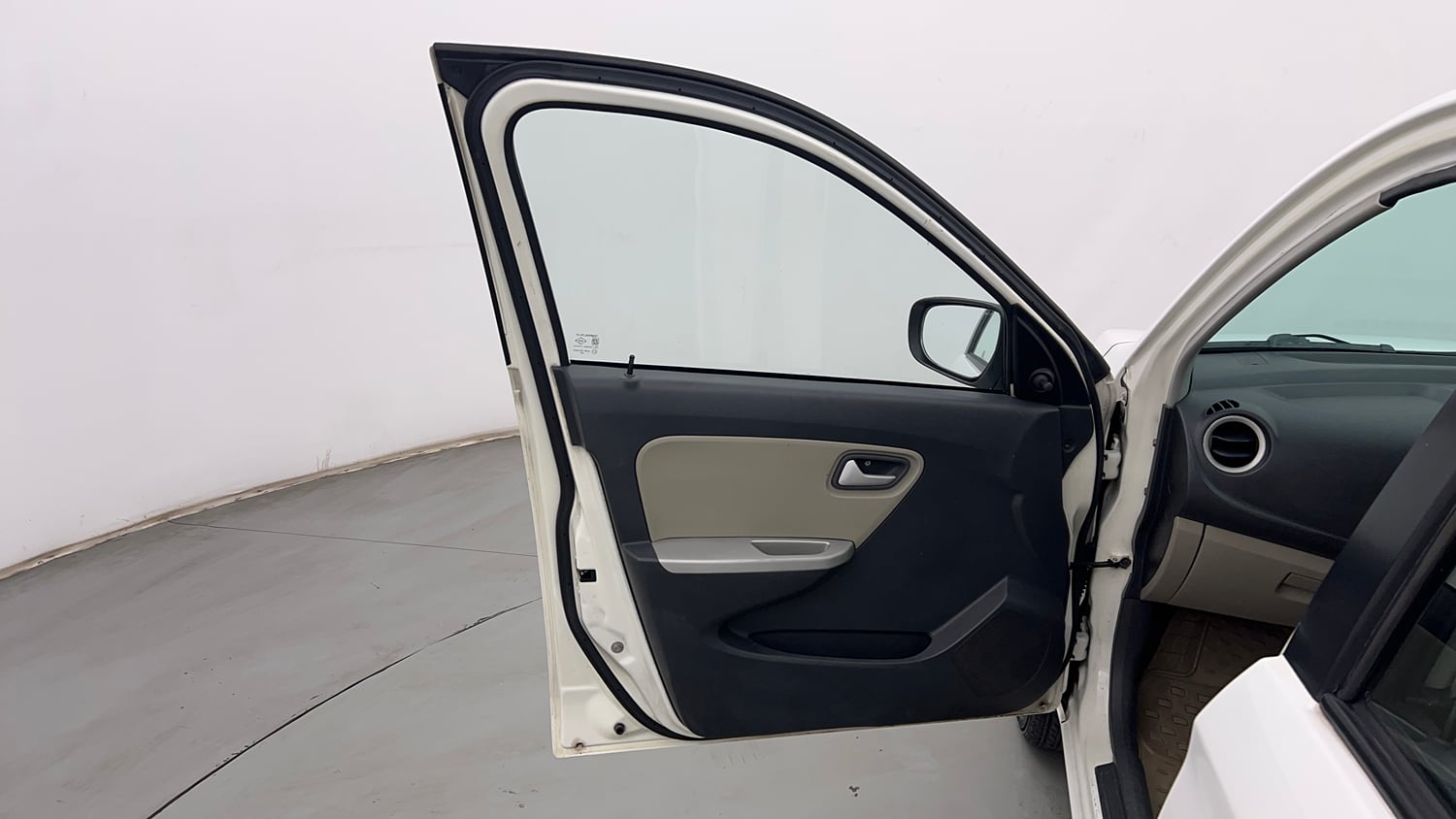 Used 2015 Maruti Suzuki Alto K10 VXi Petrol Manual interior LEFT FRONT DOOR OPEN VIEW