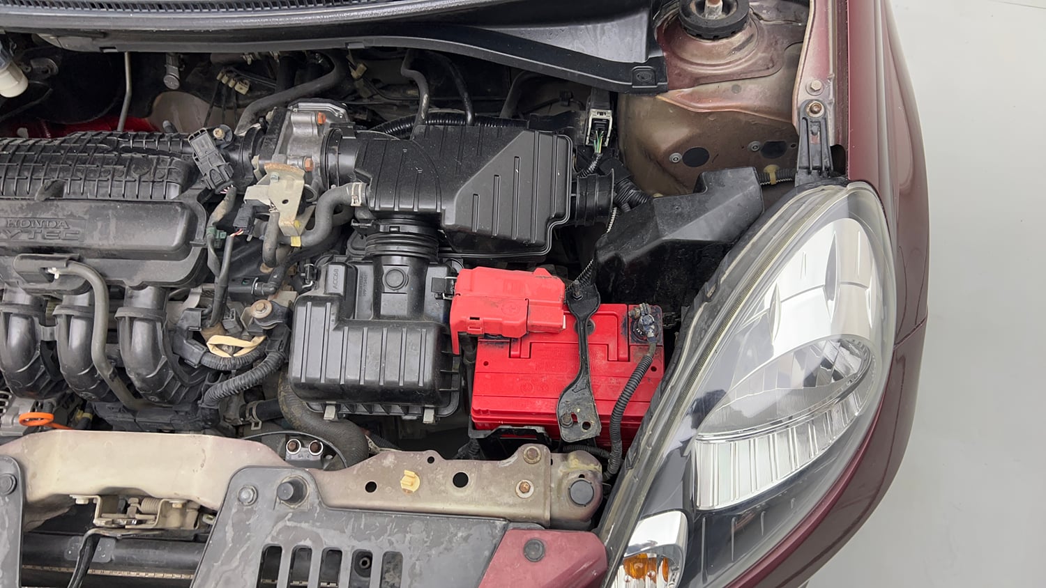 Used 2013 Honda Amaze 1.2 S i-VTEC Petrol Manual engine ENGINE LEFT SIDE VIEW