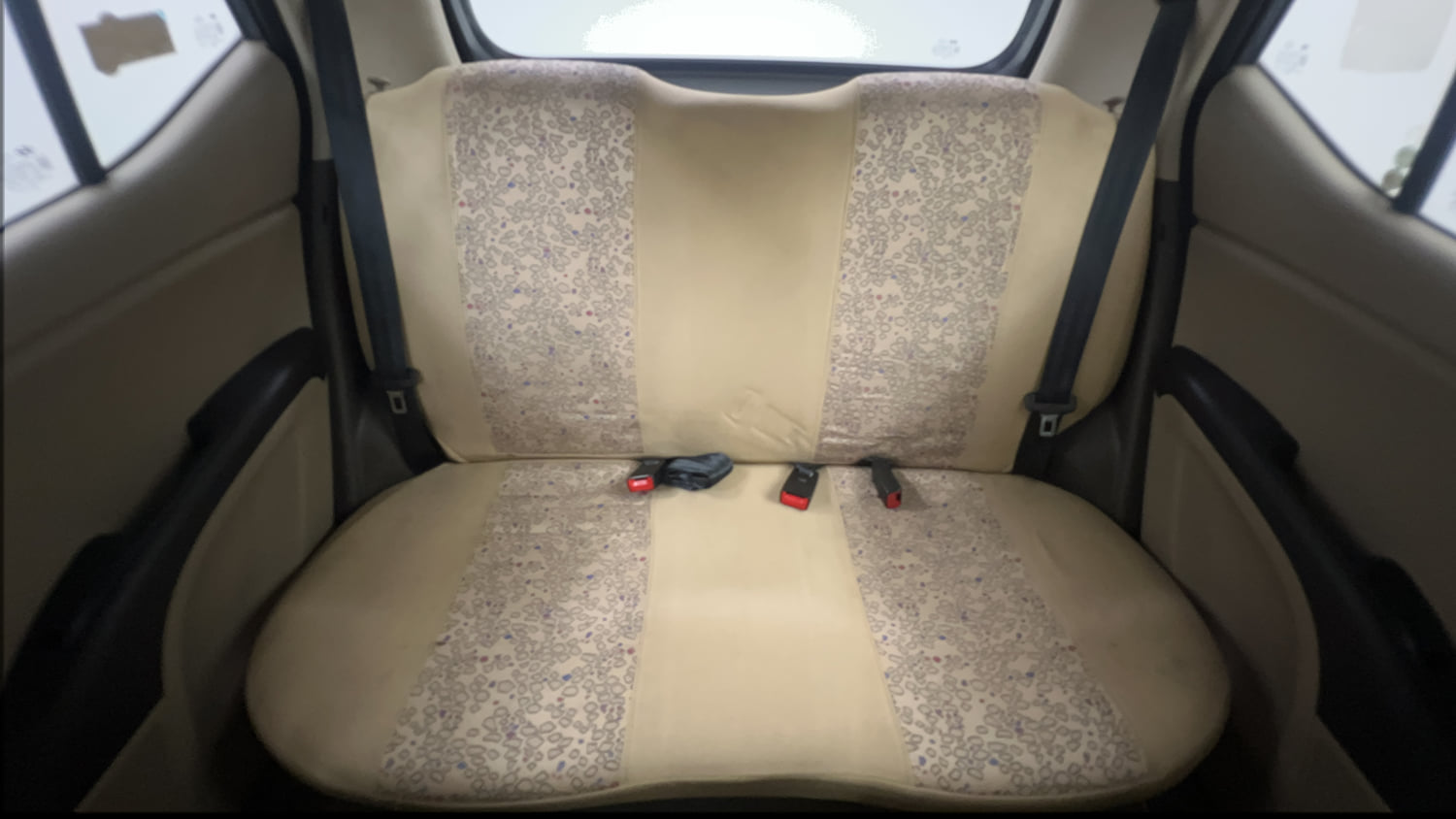 Used 2014 Hyundai i10 Sportz 1.1 iRDE2 Petrol Manual interior REAR SEAT CONDITION VIEW