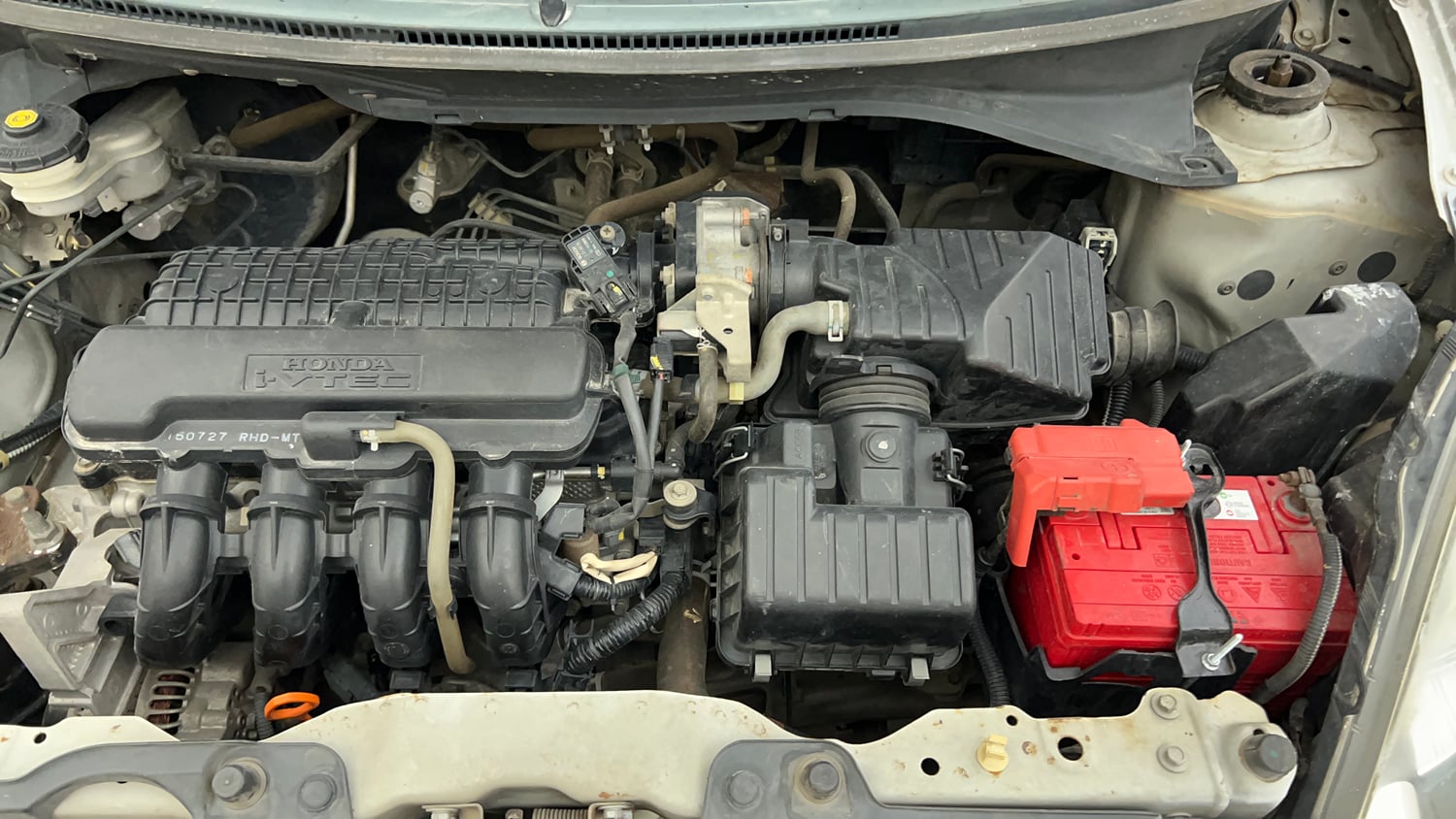 Used 2016 Honda Amaze 1.2 S i-VTEC Petrol Manual engine ENGINE LEFT SIDE VIEW