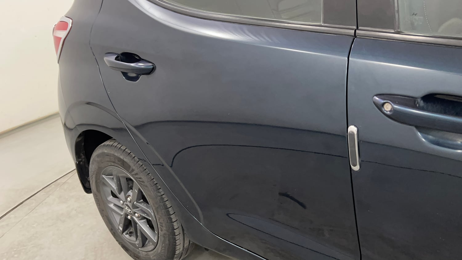 Used 2022 Hyundai Grand i10 Nios Sportz 1.2 Kappa VTVT Petrol Manual dents MINOR SCRATCH