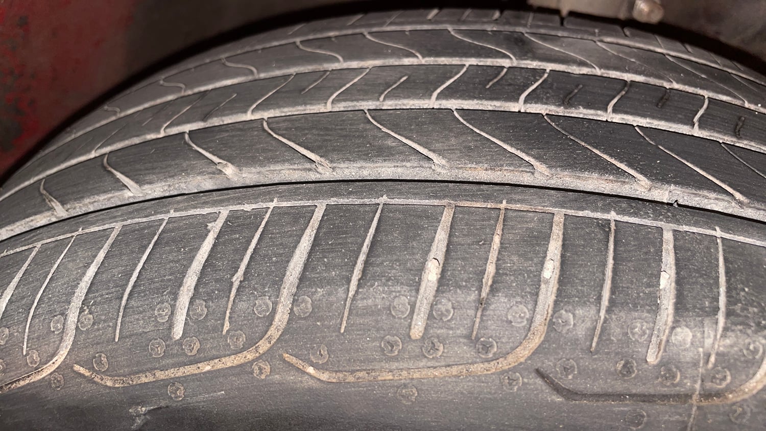 Used 2017 Maruti Suzuki Baleno Zeta 1.2 Petrol Manual tyres RIGHT FRONT TYRE TREAD VIEW