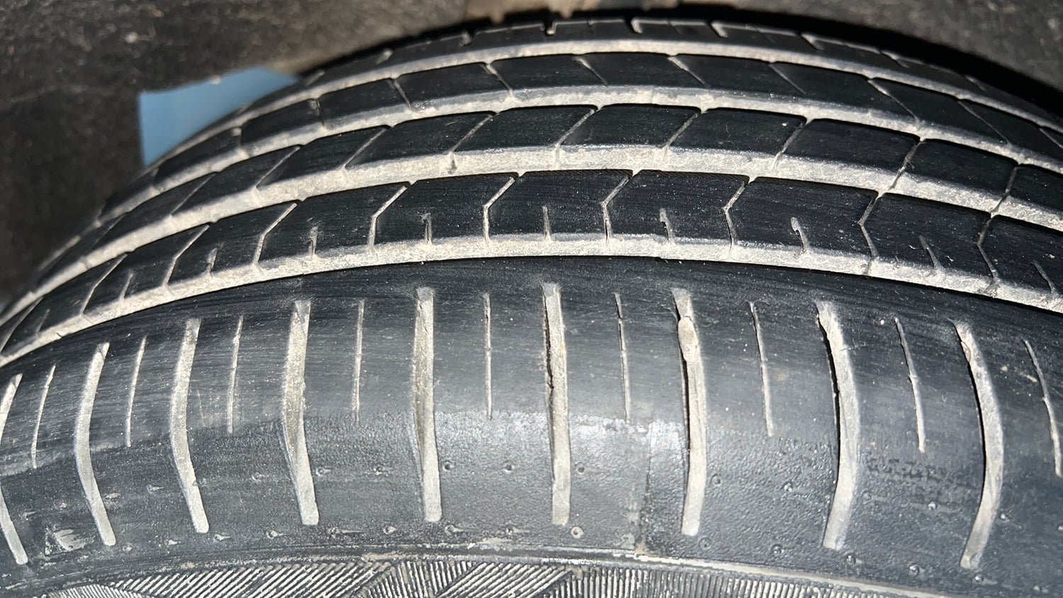 Used 2021 Maruti Suzuki Baleno Zeta Petrol Manual tyres RIGHT REAR TYRE TREAD VIEW