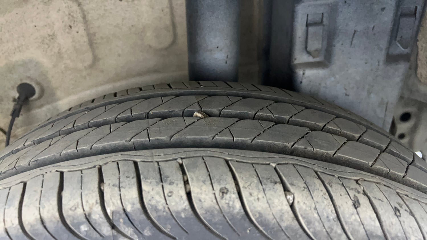 Used 2018 Toyota Etios Liva VXD Diesel Manual tyres LEFT REAR TYRE TREAD VIEW