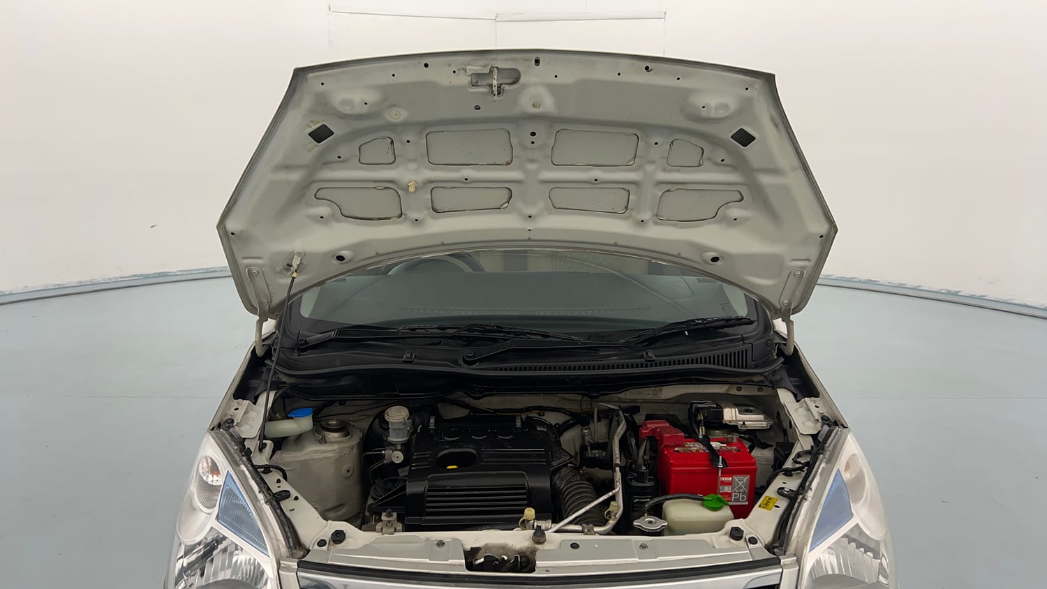 Used 2017 Maruti Suzuki Wagon R 1.0 VXI AMT Petrol Automatic engine ENGINE & BONNET OPEN FRONT VIEW