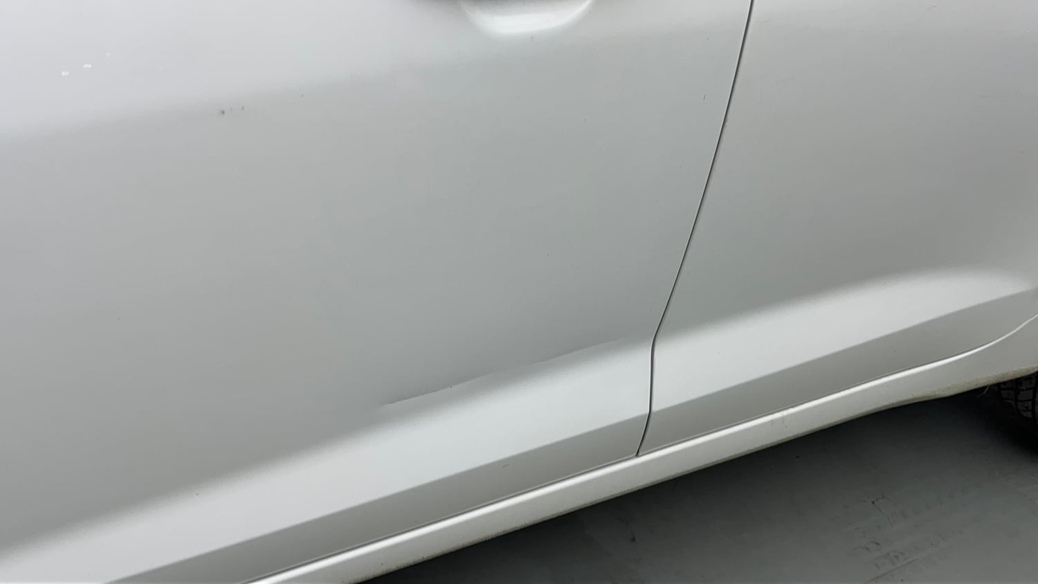 Used 2023 Hyundai Grand i10 Nios Sportz 1.2 Kappa VTVT Petrol Manual dents MINOR SCRATCH
