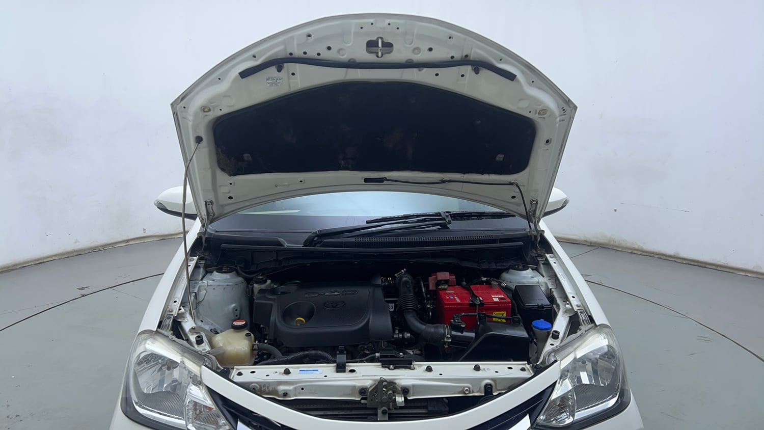 Used 2018 Toyota Etios Liva VXD Diesel Manual engine ENGINE & BONNET OPEN FRONT VIEW