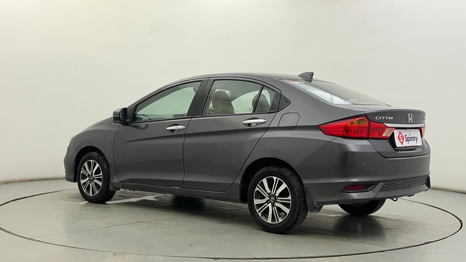 Used 2019 Honda City V CVT Petrol Petrol Automatic exterior LEFT REAR CORNER VIEW