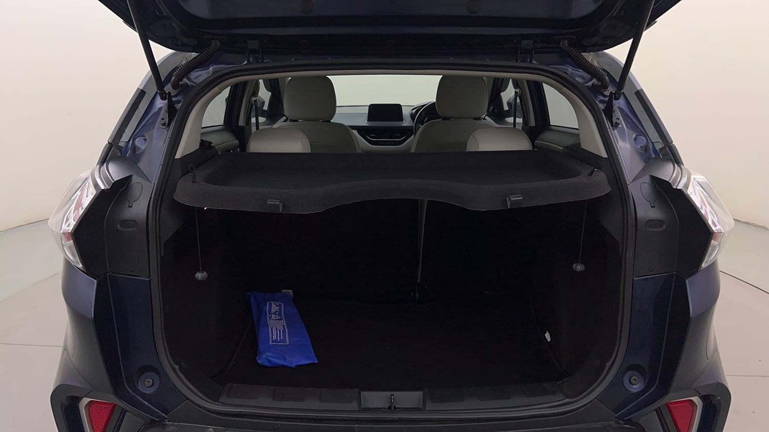 Used 2023 Tata Nexon XZ Plus LUXS Dual Tone Petrol Manual interior DICKY INSIDE VIEW