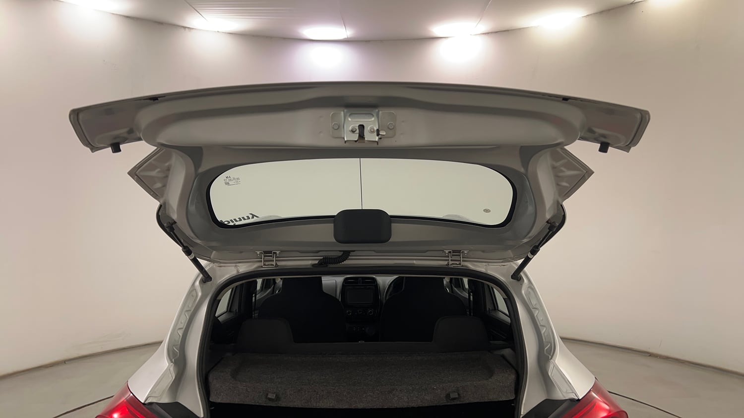 Used 2016 Renault Kwid RXT Petrol Manual interior DICKY DOOR OPEN VIEW