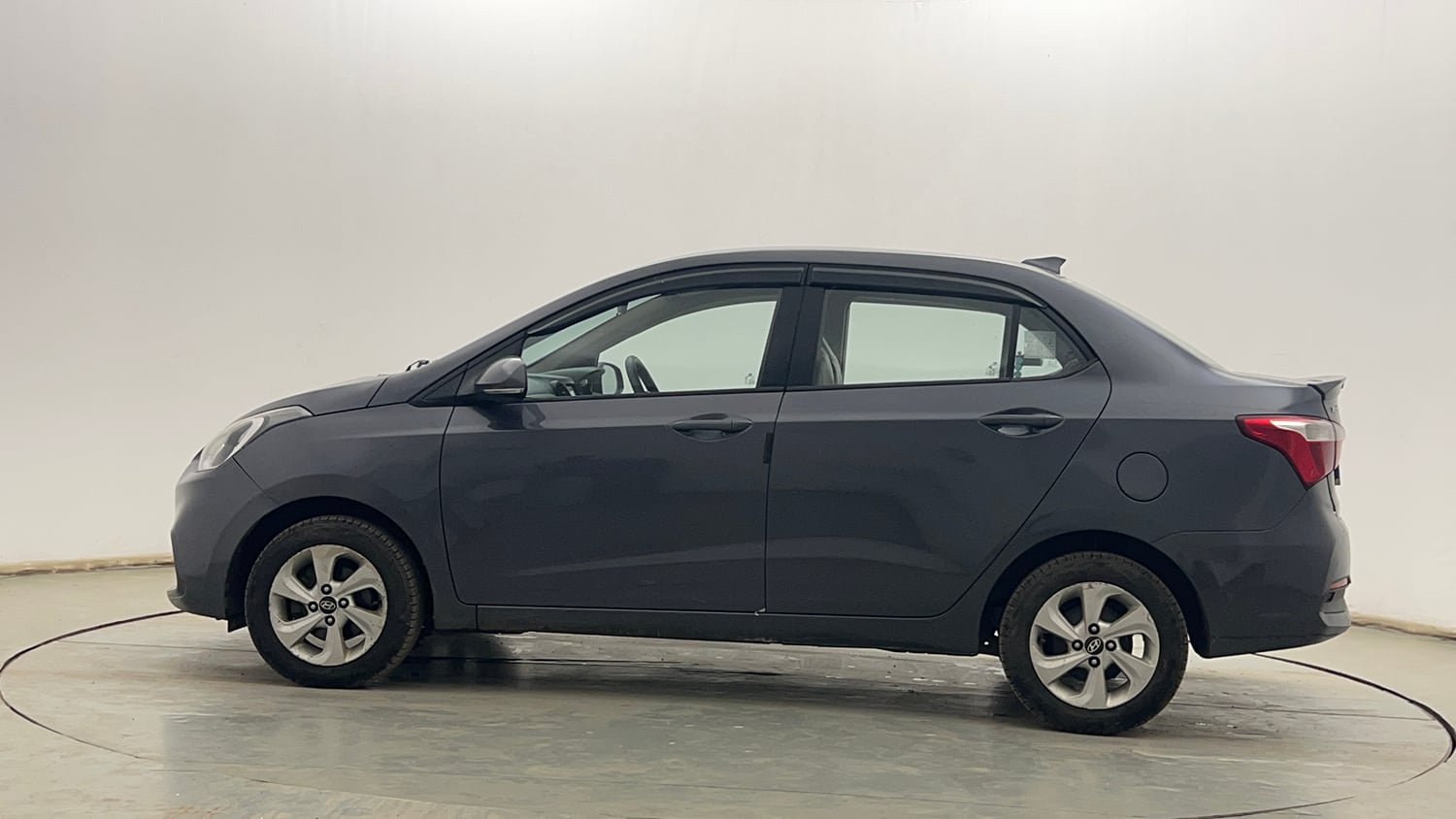Used 2019 Hyundai Xcent SX Petrol Manual exterior LEFT SIDE VIEW
