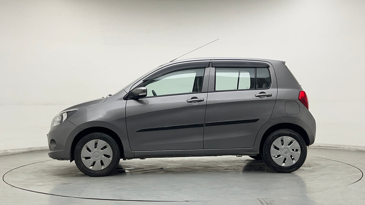 Used 2016 Maruti Suzuki Celerio ZXi Petrol Manual exterior LEFT SIDE VIEW