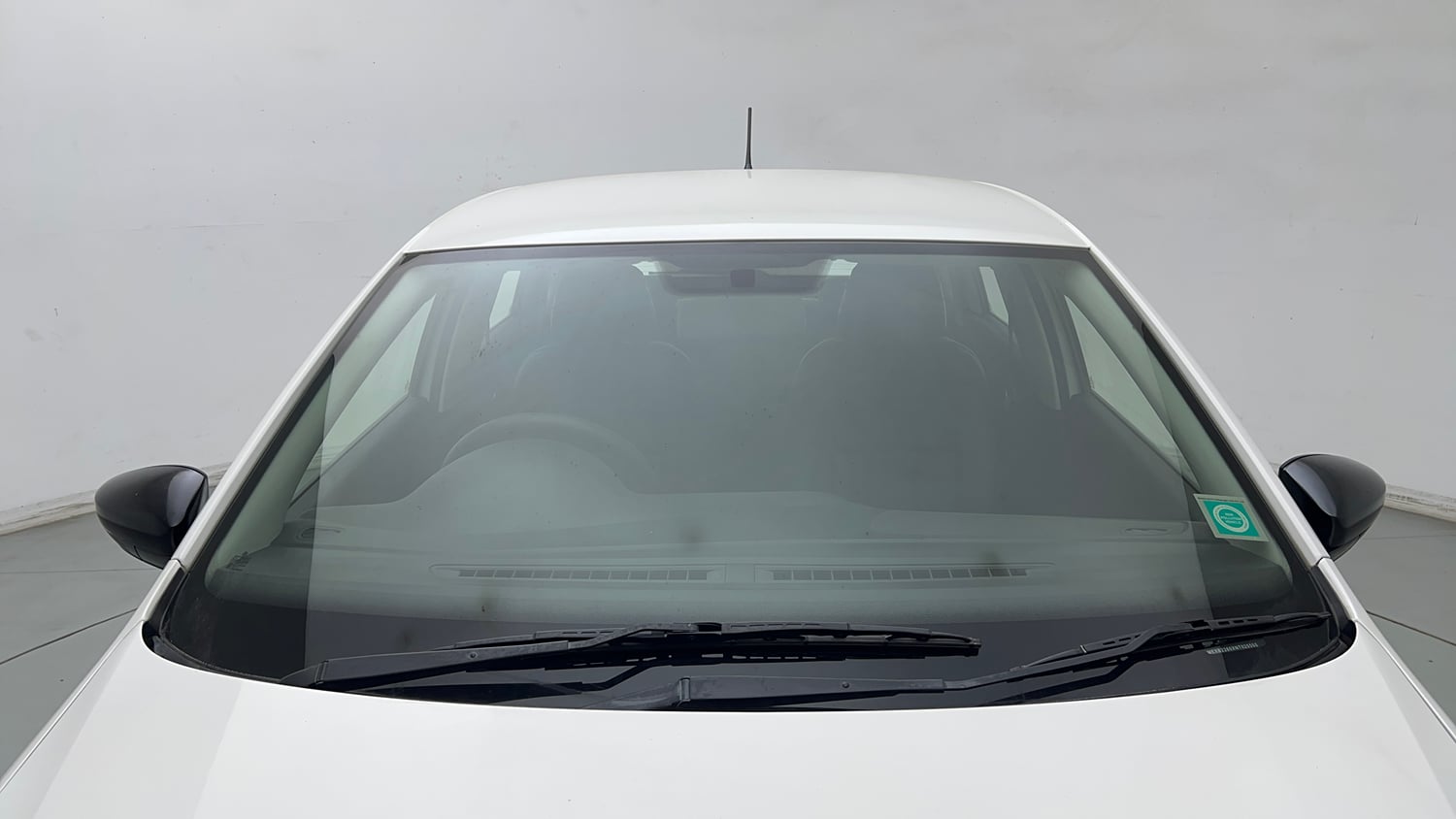 Used 2022 Volkswagen Polo Comfortline 1.0L MPI Petrol Manual exterior FRONT WINDSHIELD VIEW