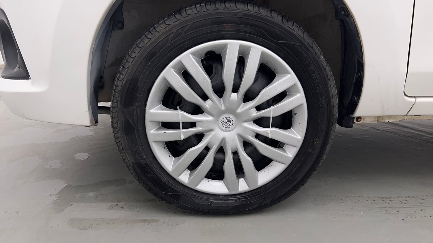 Used 2015 Maruti Suzuki Alto K10 VXi Petrol Manual tyres LEFT FRONT TYRE RIM VIEW
