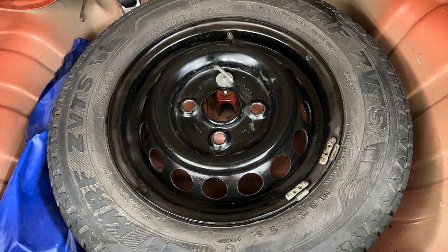 Used 2015 Maruti Suzuki Alto 800 Vxi Petrol Manual tyres SPARE TYRE VIEW