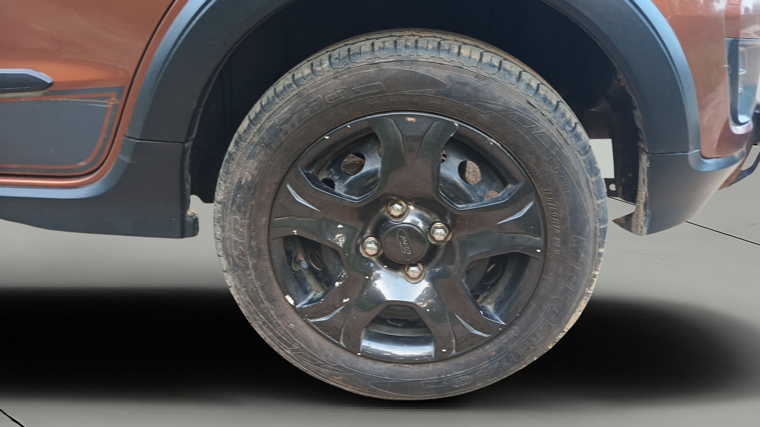 Used 2019 Ford Freestyle Trend Plus 1.2 Ti-VCT Petrol Manual tyres LEFT REAR TYRE RIM VIEW