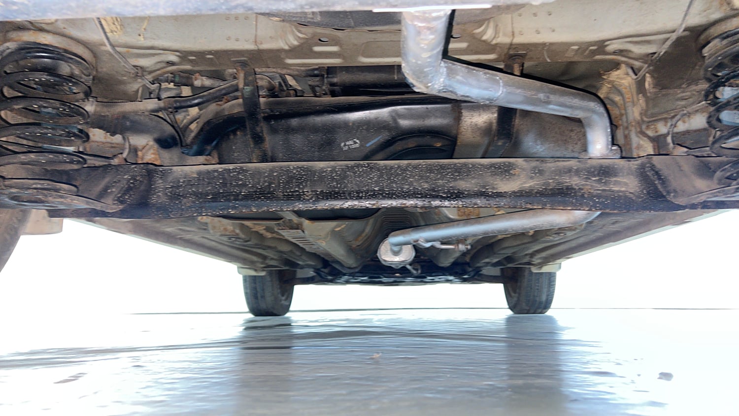 Used 2017 Hyundai Creta 1.6 E Plus Petrol Petrol Manual extra REAR UNDERBODY VIEW (TAKEN FROM REAR)
