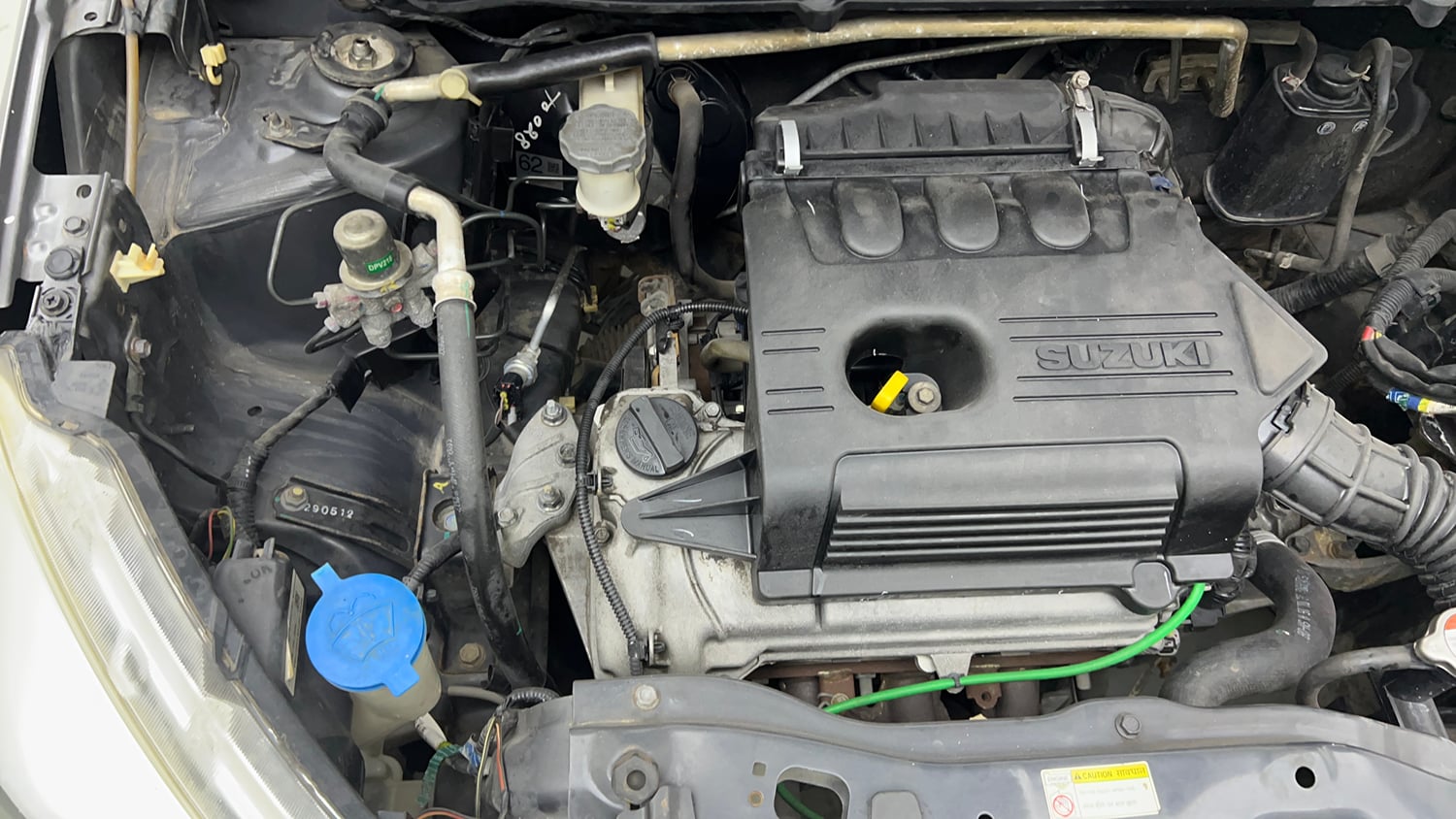 Used 2016 Maruti Suzuki Celerio ZXi Petrol Manual engine ENGINE RIGHT SIDE VIEW