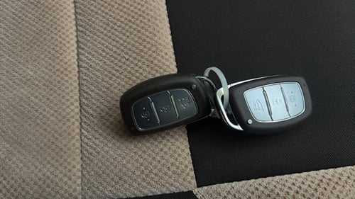 Used 2016 Hyundai Elite i20 Asta 1.2 Petrol Manual extra CAR KEY VIEW