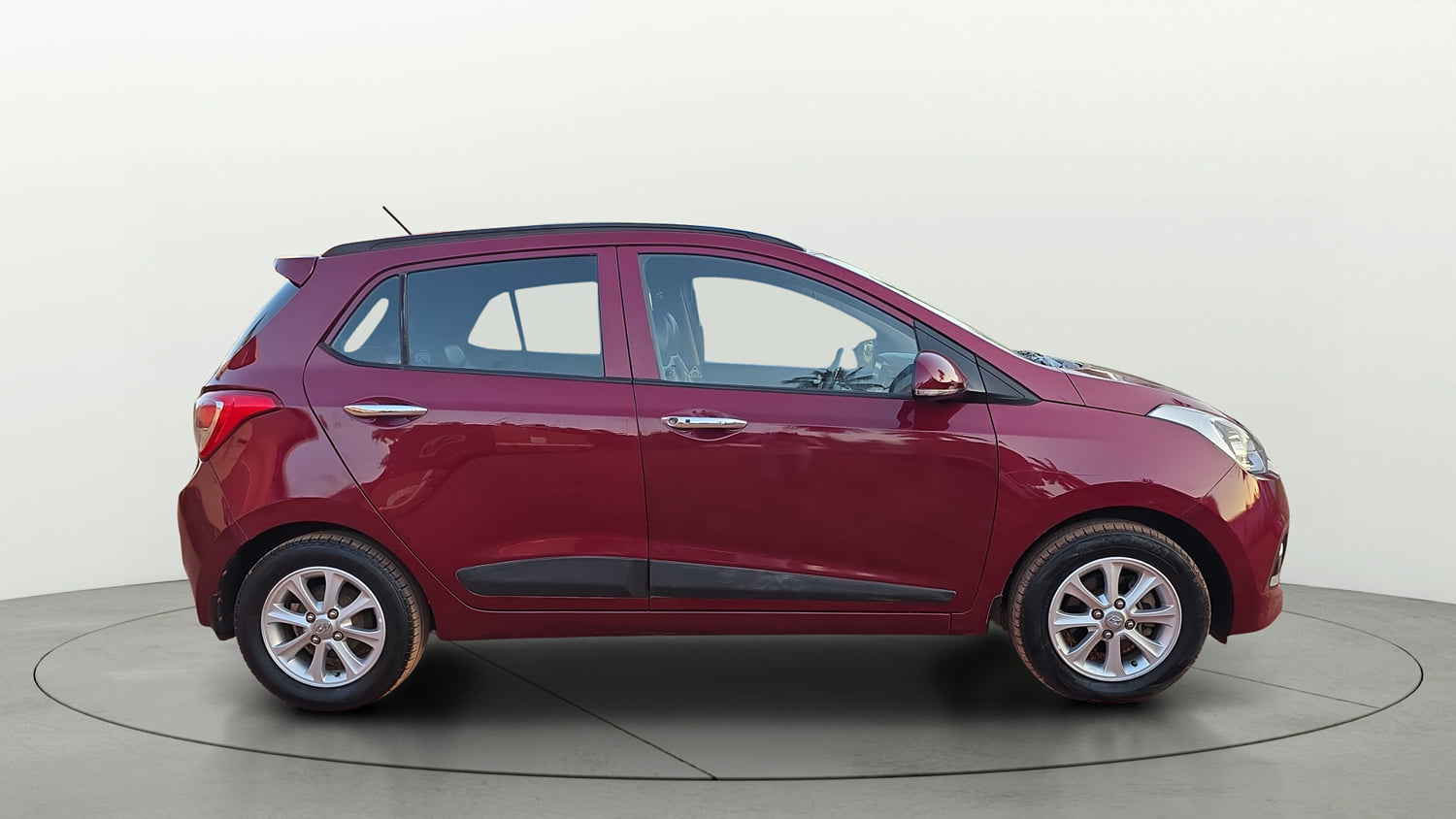 Used 2015 Hyundai Grand i10 Asta AT 1.2 Kappa VTVT Petrol Automatic exterior RIGHT SIDE VIEW