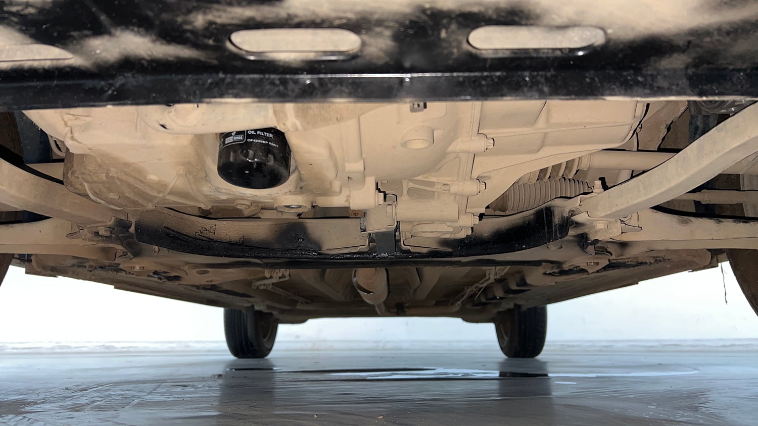 Used 2023 Nissan Magnite XE Petrol Manual extra FRONT LEFT UNDERBODY VIEW