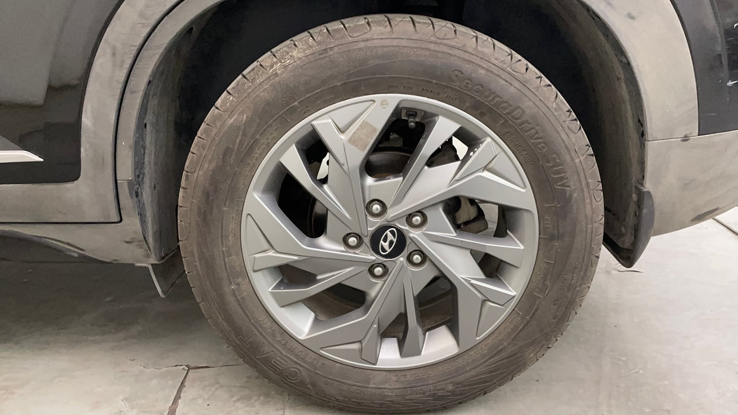 Used 2022 Hyundai Creta SX (O) 1.4 Turbo 7 DCT Petrol Automatic tyres LEFT REAR TYRE RIM VIEW