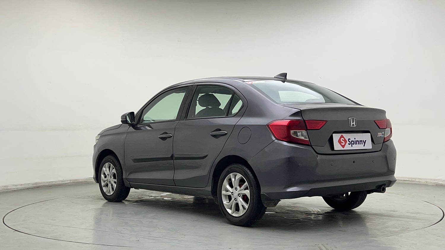 Used 2018 Honda Amaze 1.5 V CVT Diesel Diesel Automatic exterior LEFT REAR CORNER VIEW