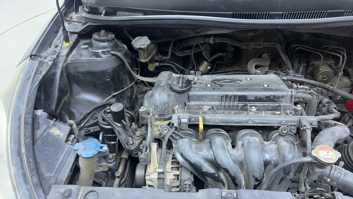 Used 2013 Hyundai Verna Fluidic 1.6 VTVT SX Petrol Manual engine ENGINE RIGHT SIDE VIEW