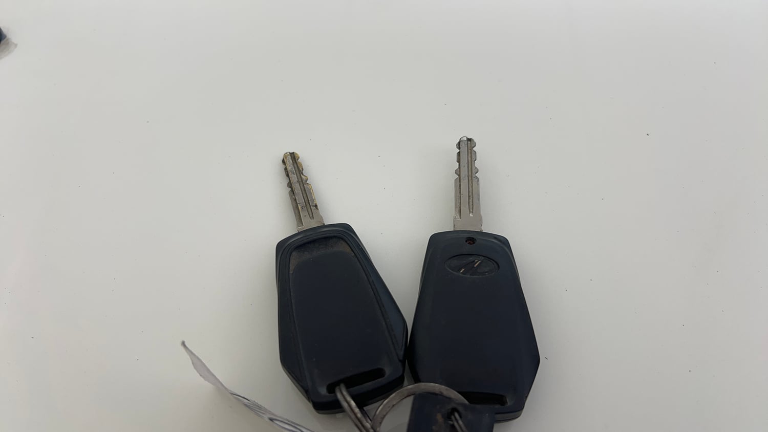 Used 2016 Mahindra KUV100 K4 6 STR Petrol Manual extra CAR KEY VIEW