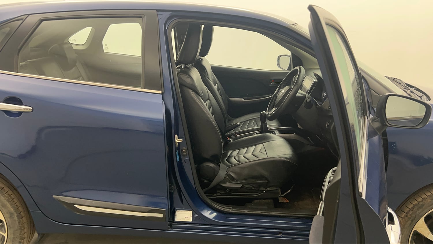 Used 2019 Maruti Suzuki Baleno Zeta 1.2 Petrol Manual interior RIGHT SIDE FRONT DOOR CABIN VIEW
