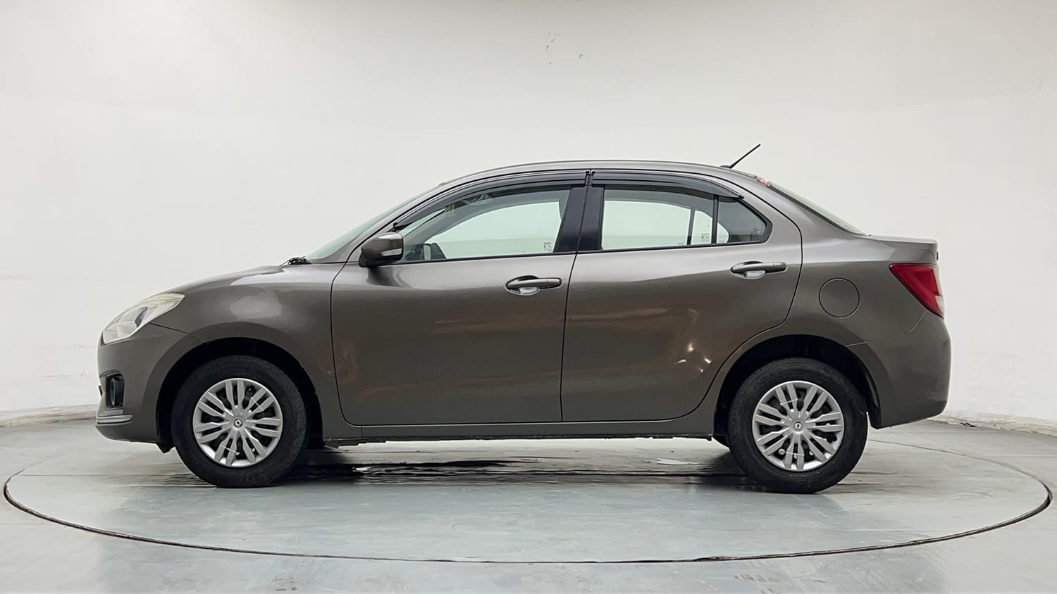 Used 2017 Maruti Suzuki Dzire VXi AMT Petrol Automatic exterior LEFT SIDE VIEW