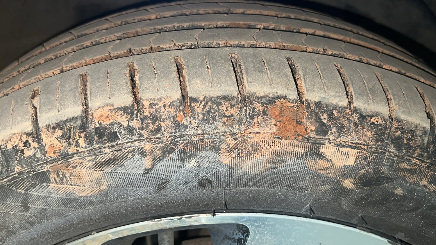 Used 2019 Maruti Suzuki Baleno Zeta 1.2 Petrol Manual tyres RIGHT FRONT TYRE TREAD VIEW