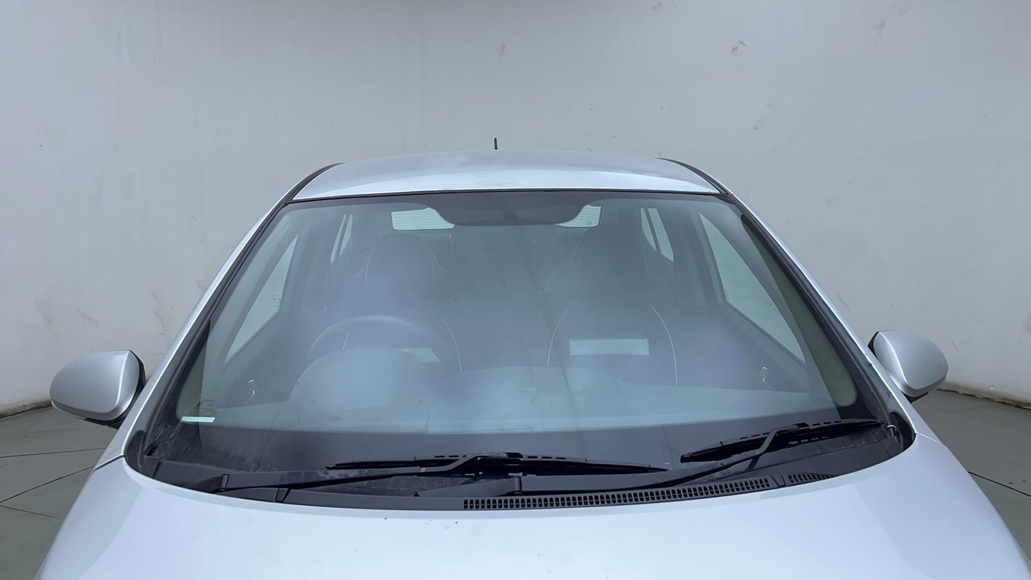 Used 2016 Hyundai Xcent SX 1.1 CRDi Diesel Manual exterior FRONT WINDSHIELD VIEW