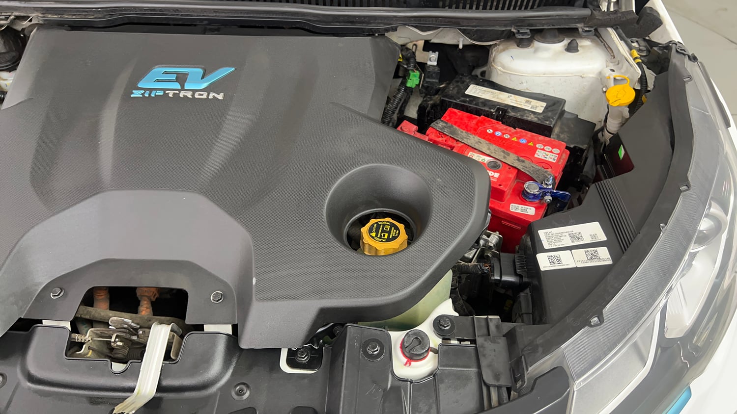 Used 2022 Tata Nexon EV XZ Plus Electric Automatic engine ENGINE LEFT SIDE VIEW