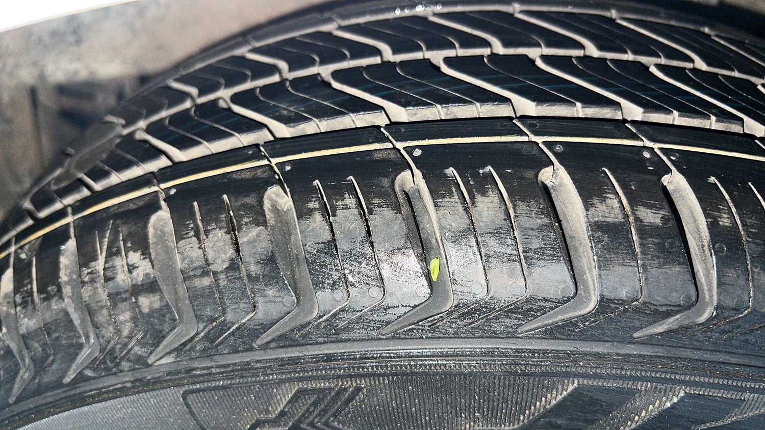 Used 2023 Hyundai Grand i10 Nios Sportz 1.2 Kappa VTVT Petrol Manual tyres LEFT REAR TYRE TREAD VIEW