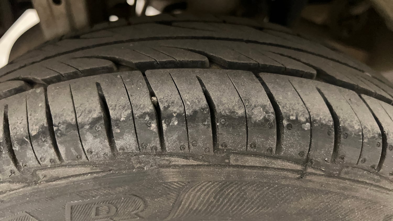 Used 2013 Maruti Suzuki Alto 800 Lxi CNG Cng Manual tyres RIGHT REAR TYRE TREAD VIEW