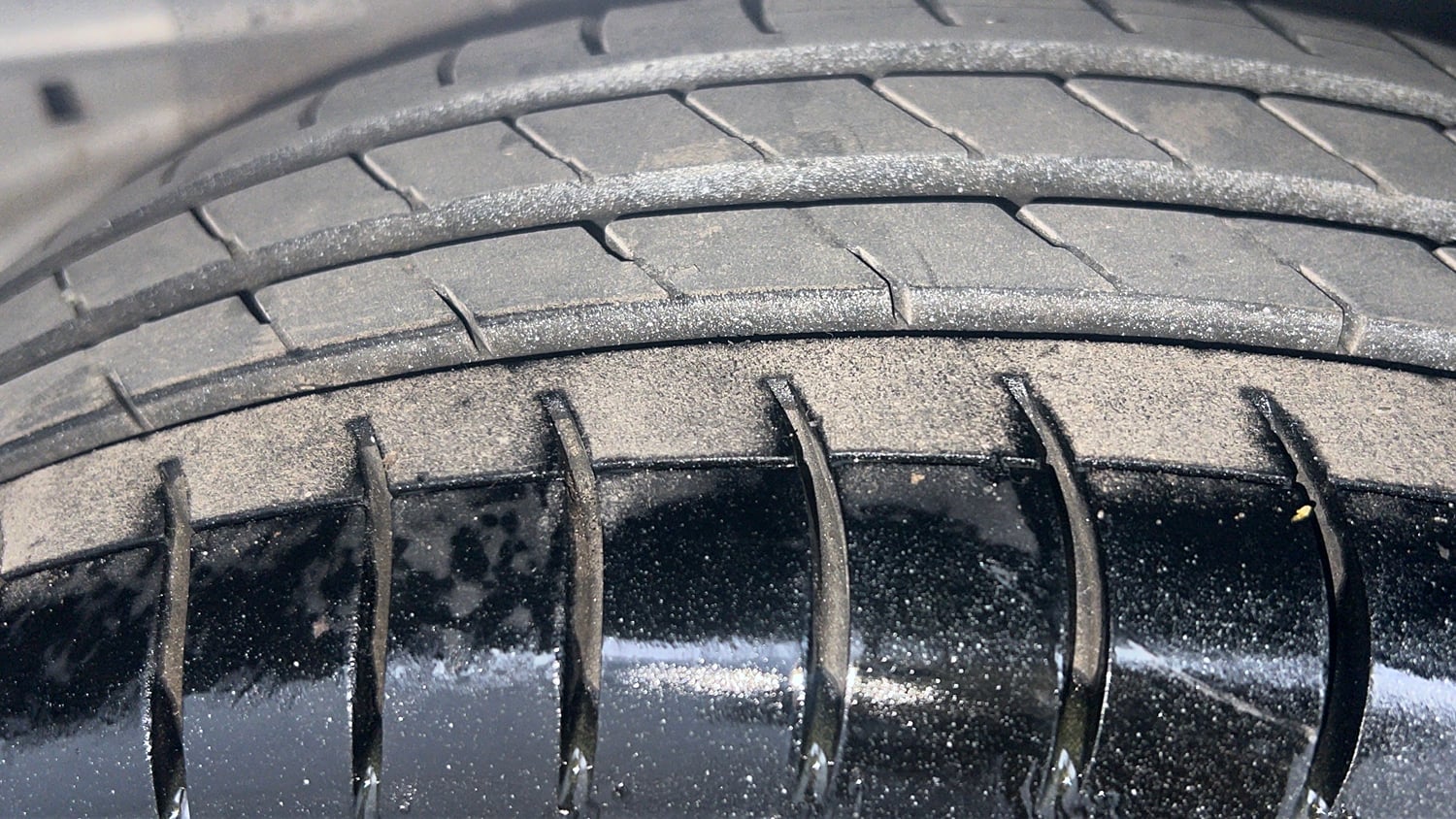Used 2018 Tata Tiago Revotron XT Petrol Manual tyres LEFT REAR TYRE TREAD VIEW