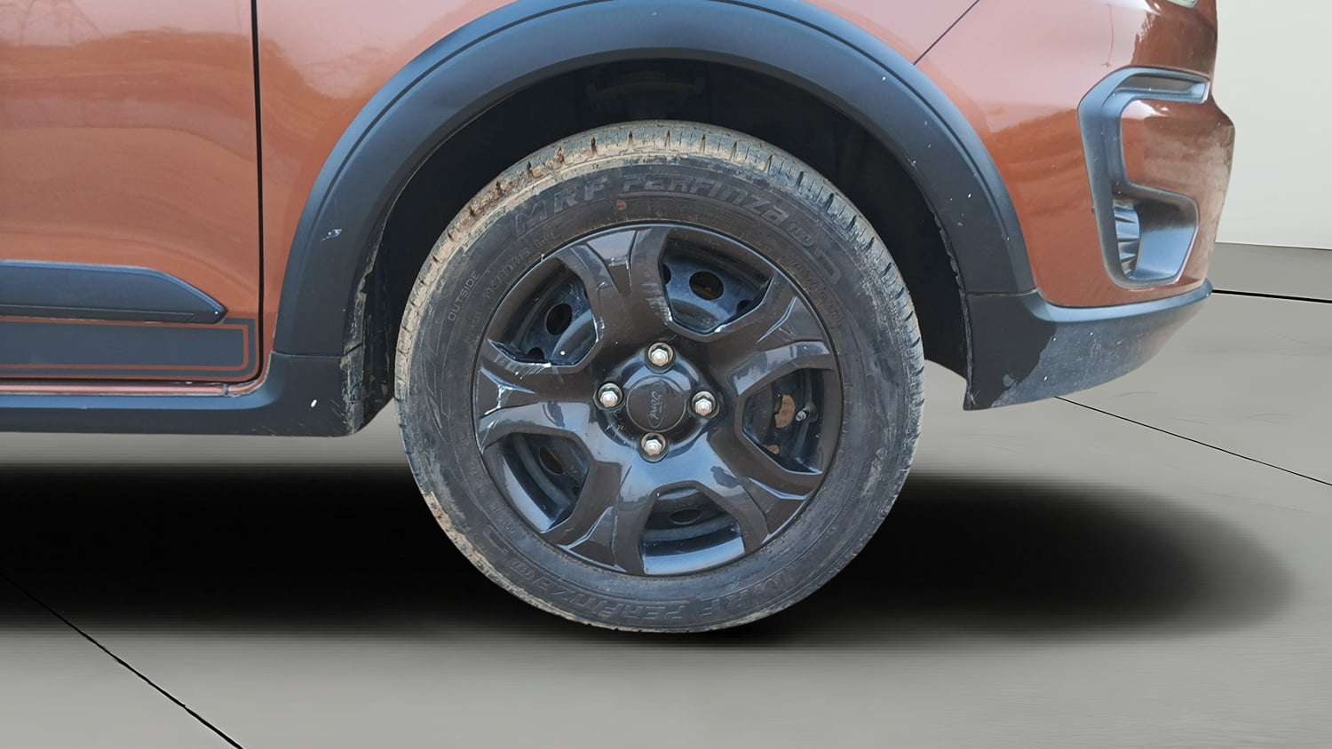 Used 2019 Ford Freestyle Trend Plus 1.2 Ti-VCT Petrol Manual tyres RIGHT FRONT TYRE RIM VIEW