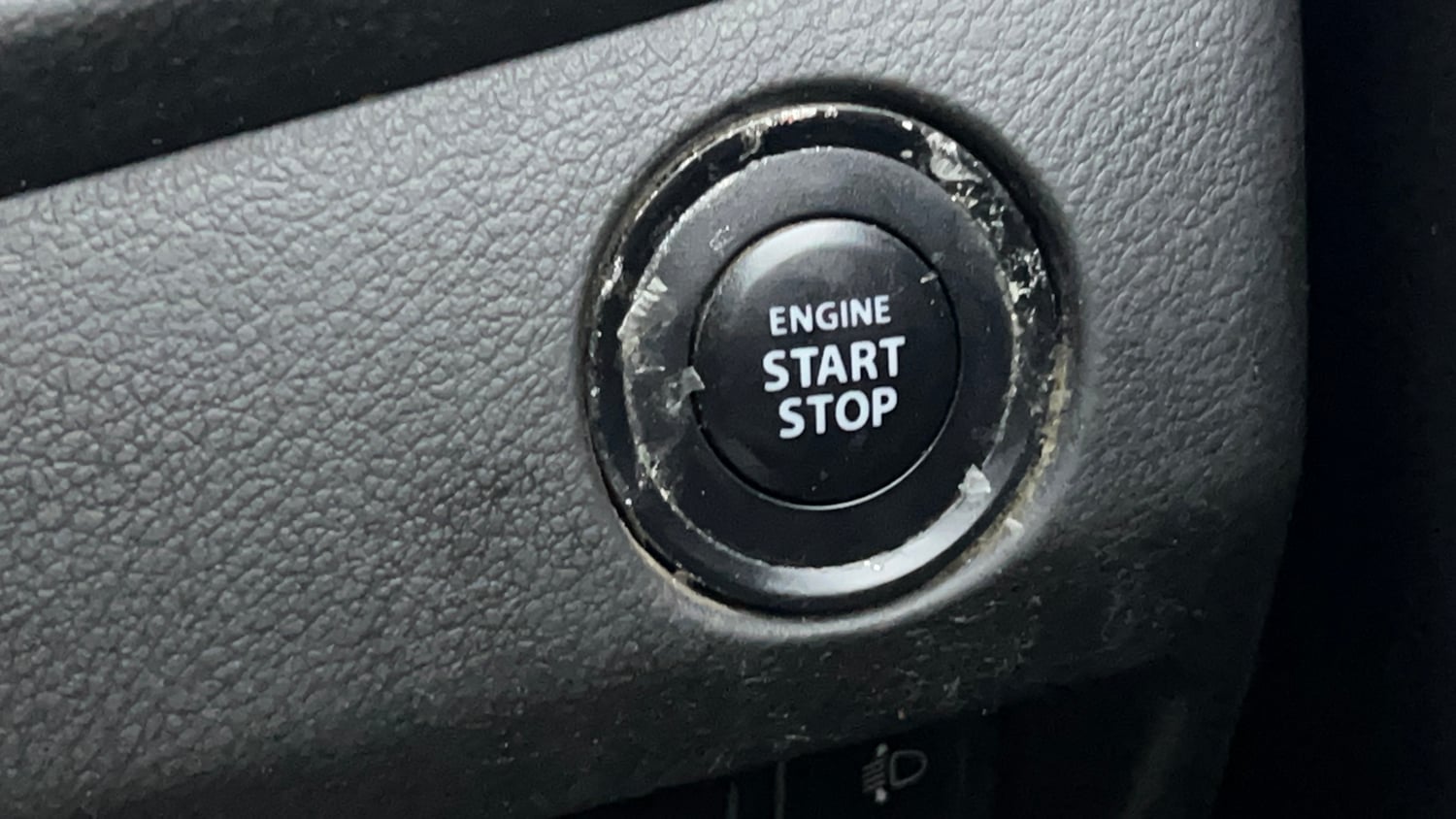Used 2020 Maruti Suzuki Baleno Zeta Petrol Manual top_features Keyless start