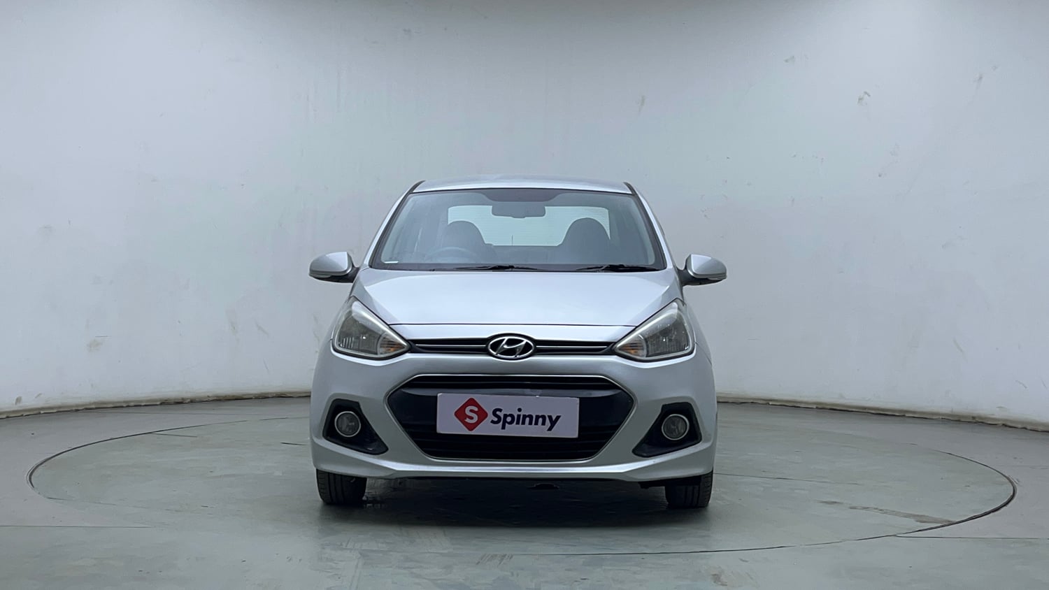 Used 2016 Hyundai Xcent SX 1.1 CRDi Diesel Manual exterior FRONT VIEW