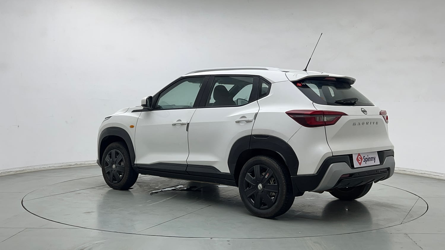 Used 2023 Nissan Magnite XE Petrol Manual exterior LEFT REAR CORNER VIEW